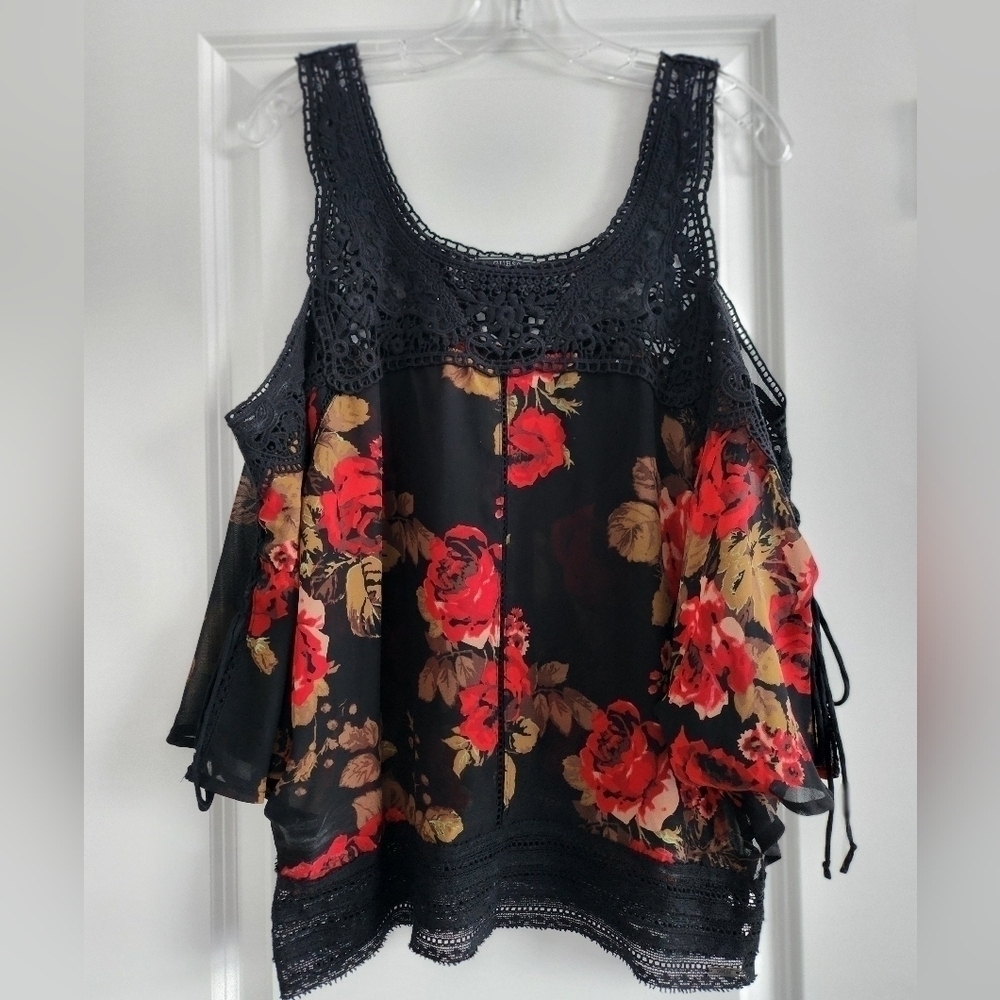 ❤️ 3 For 15 Guess black lace red floral sheer blouse size Large
